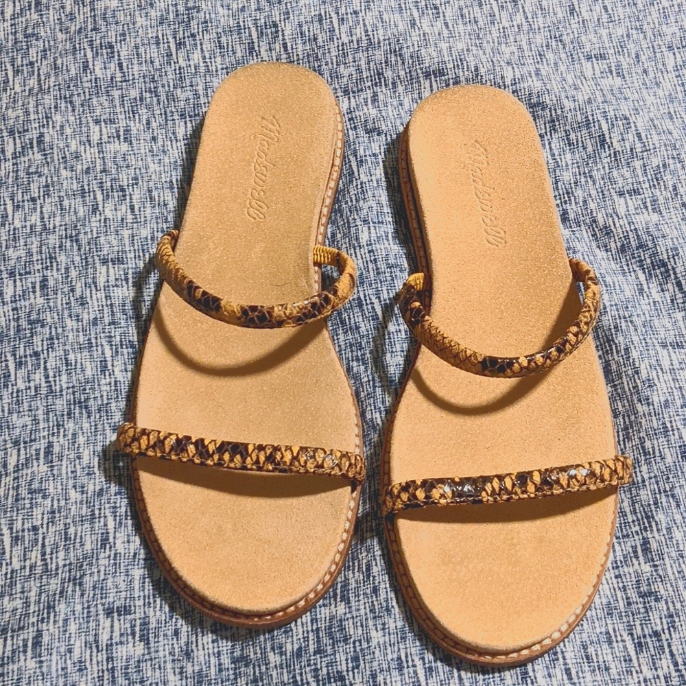 Madewell Paris Slip on Leather sandals